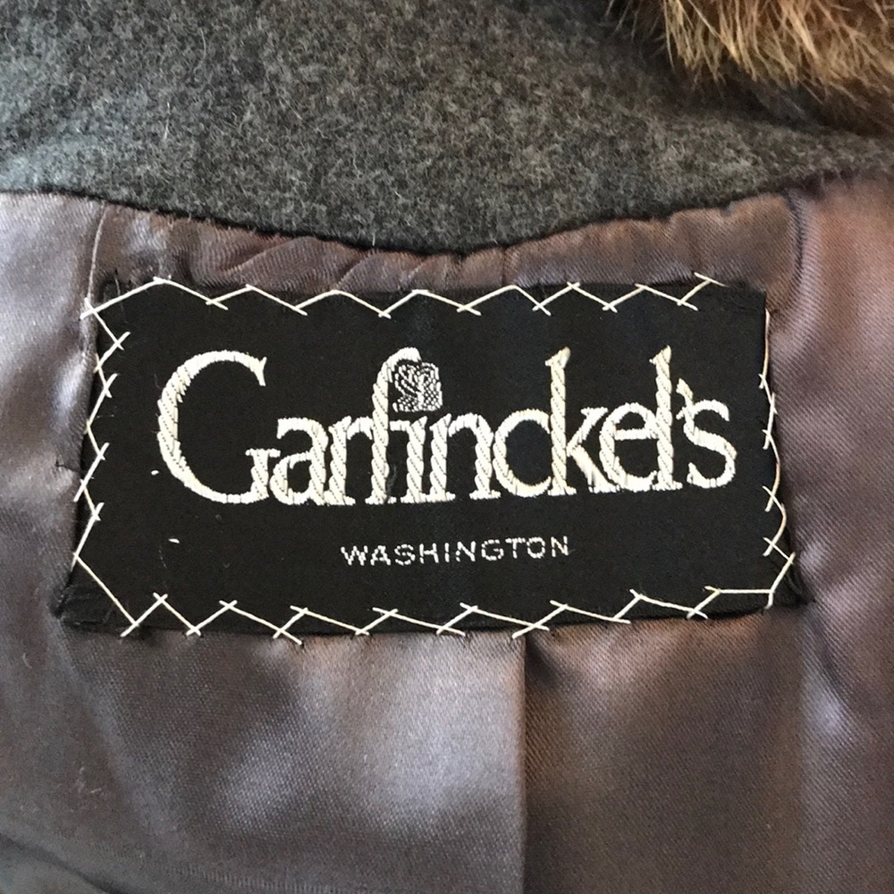 Fabulous Vintage 1960s Wool and Fur coat - Picture 9 of 10